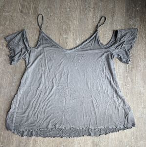 SOLD 3/19 AE Cold Shoulder Top